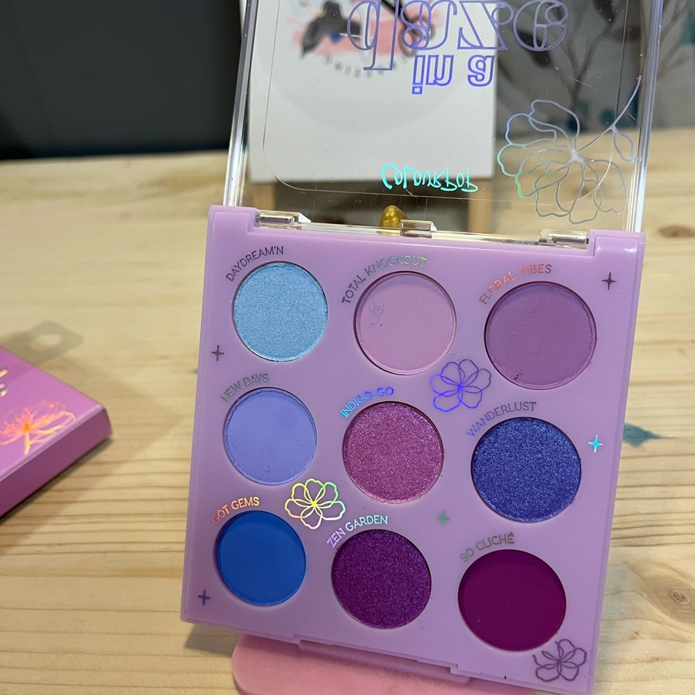 Colourpop in a daze 9 pan palette